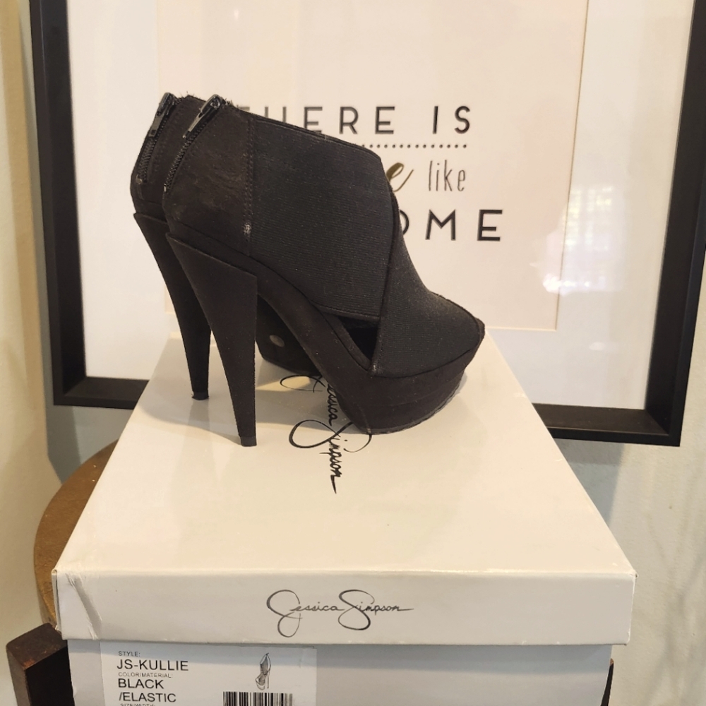 💓Jessica Simpson Booties- 7.5